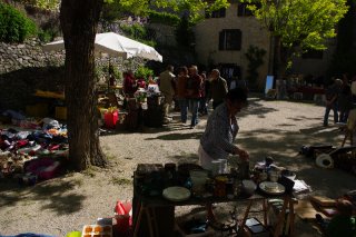 vide-grenier-aurel-vaucluse-5