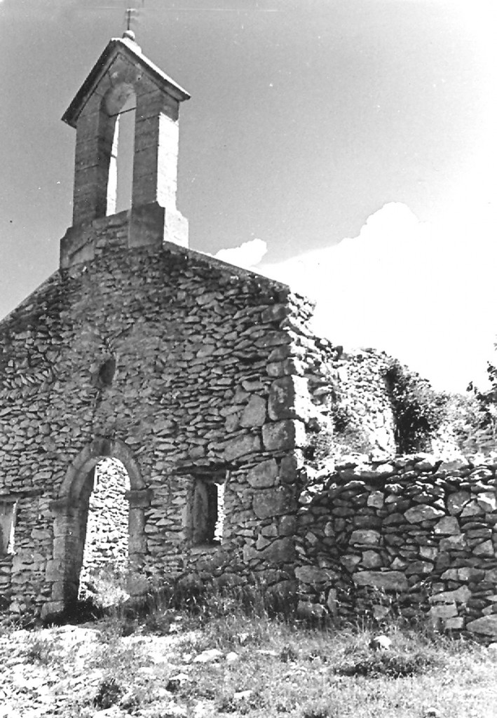 Chapelle du Ventouret à Aurel avant restauration