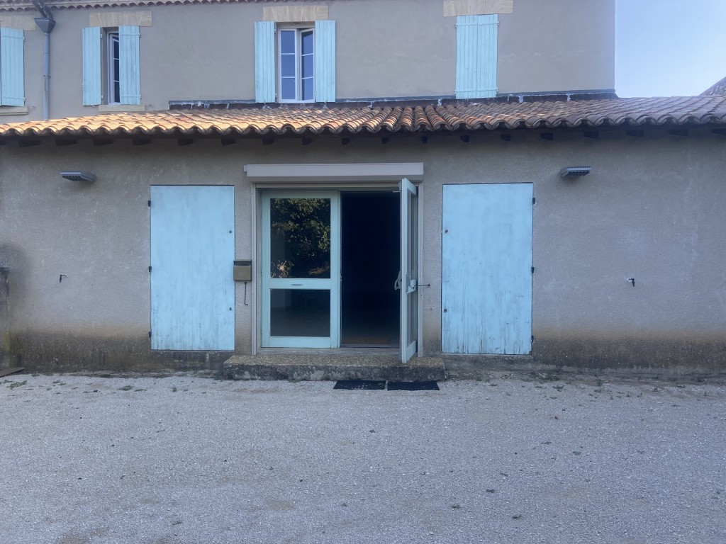 COURS SALLE DES FETES 3